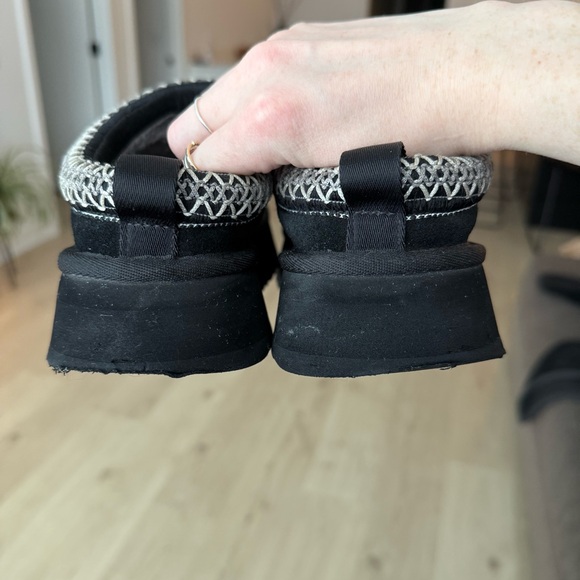 UGG Tazz Slippers - Picture 11 of 15
